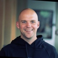 Graham Dobos