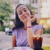 Özlem Ö.