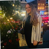 Jolanda De Vries