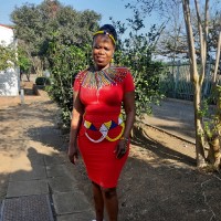 Lindiwe Lolo Manana