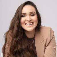 Letícia Barcelos