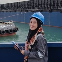Dewi Tria Setyaningrum