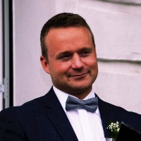 Frank Schneider, Cfa