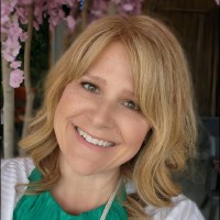 Elaine Eltringham