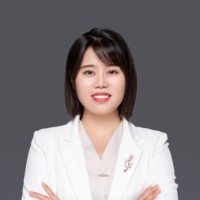 Eva HO