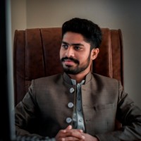 UMER NAWAB Expert Video Editor