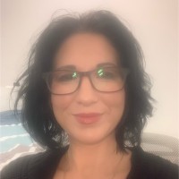 Stephanie Santos-Spraggett