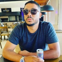 Robert Oliveira