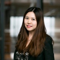 Amber Wang, Cfa