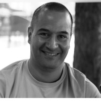 Carlos Valia