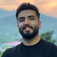 Pourya Seyfi