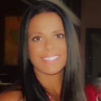 Lisa ANDREWS