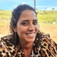 Claudia Momento Dos Santos