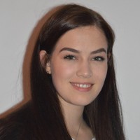 Anna Schuster