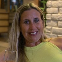 Vicki Caress