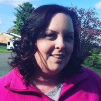 Lora Thiel