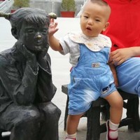 刘旭百