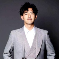 Weicong He