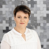 Karen E.
