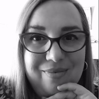 Lynda M. España