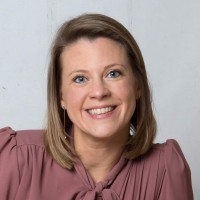 Julie Dekker