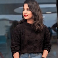Dr.Priyadharshini S