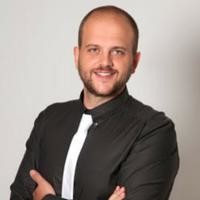 Luis Miguel González