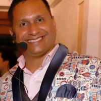 MC DESMOND OLIVEIRA International Emcee I Team Building Games Expert
