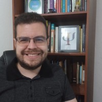 Psicólogo Victor Gomes Konecsni