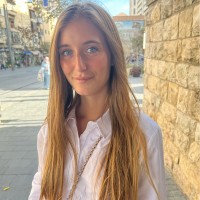 Emi Bialik