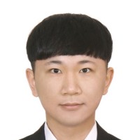 강현욱