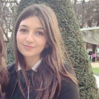Lola Chiarbonello