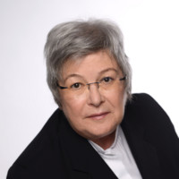 Dr. Dr. Brigitte E.S. J.