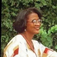 Elaine Lucy de Castro