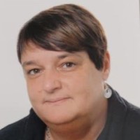 Daniela Bach