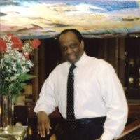 Elijah Holmes