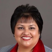 Patty Hernandez, Arm