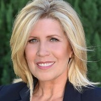 Jennifer Surette