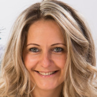 Zsuzsanna Molnár