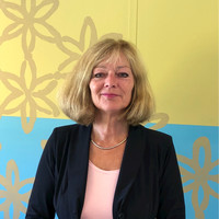Thea Manders