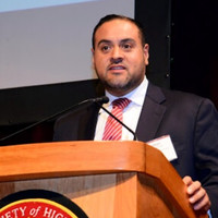 Esteban Olivares
