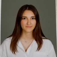 Emi̇ne Çeti̇n