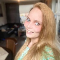 Carlyn Han