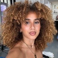 Elyssia Azzoug