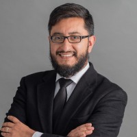 Carlos Flores Martínez