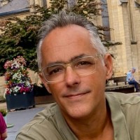Jeffrey Van Bezouw