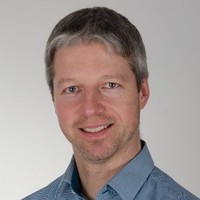 Dr. Daniel Skiera