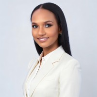 Débora Custódio