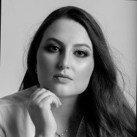 Camila Azzolini Lopes