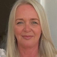 Vicki Steel